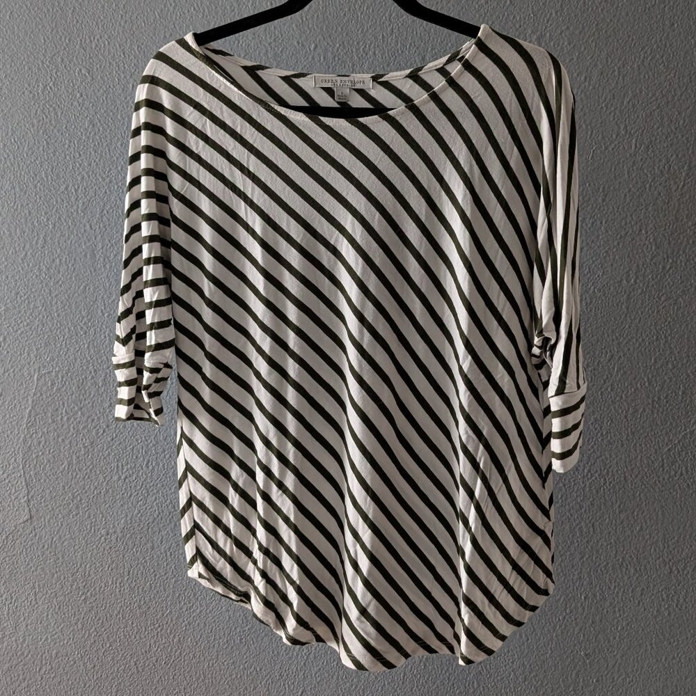 Women's Green and White Stripe Green Envelope T-Shirt Sz L - Picture 1 of 6